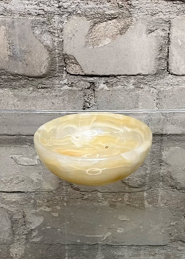 Beautiful Vintage Calcite Bowl/Dish, perfect for holding sacred trinkets, jewellery, crystals, smudge sticks, tea lights or burning your favourite resin incense.