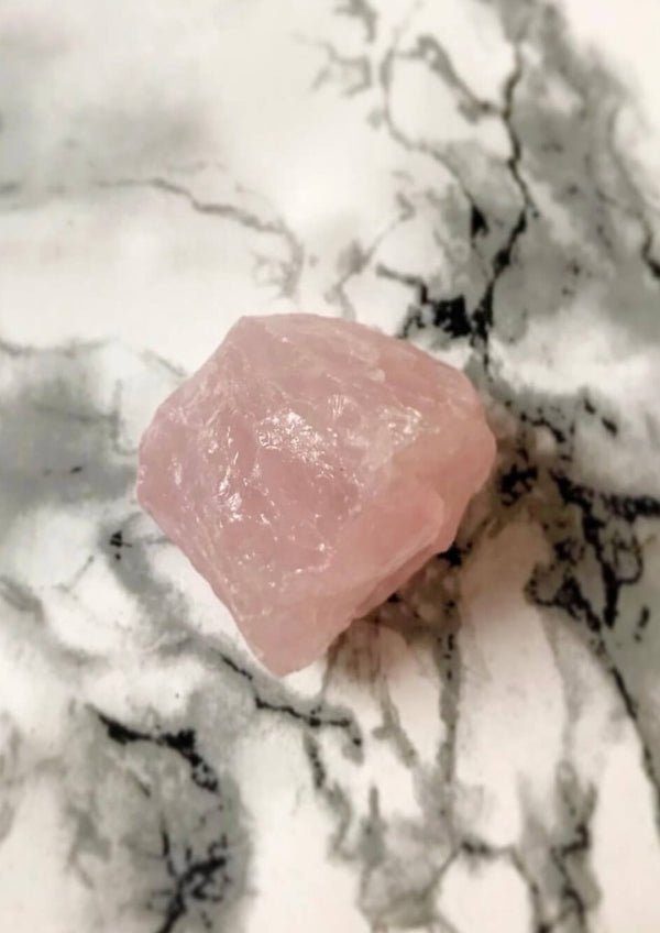 Rose Quartz Raw Magical properties: Rose Quartz is deeply calming and reassuring, teaching us the true essence of love. It opens up the heart chakra, purifying the heart and bringing us deep inner healing