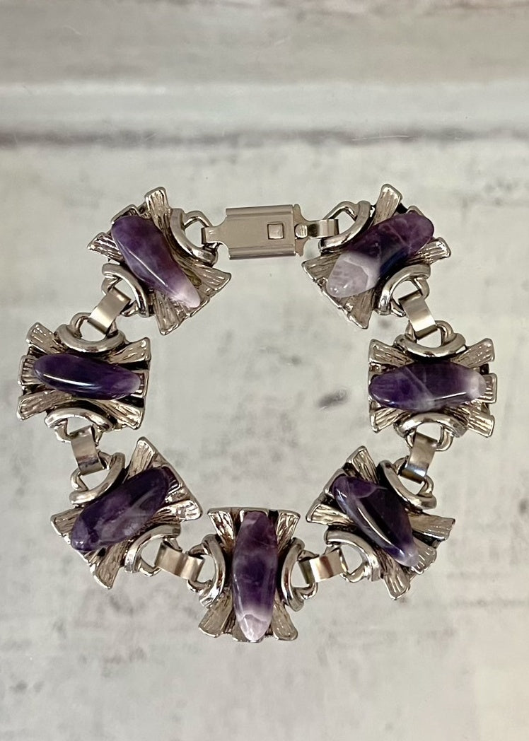 Beautiful vintage amethyst bracelet to bring in calm 