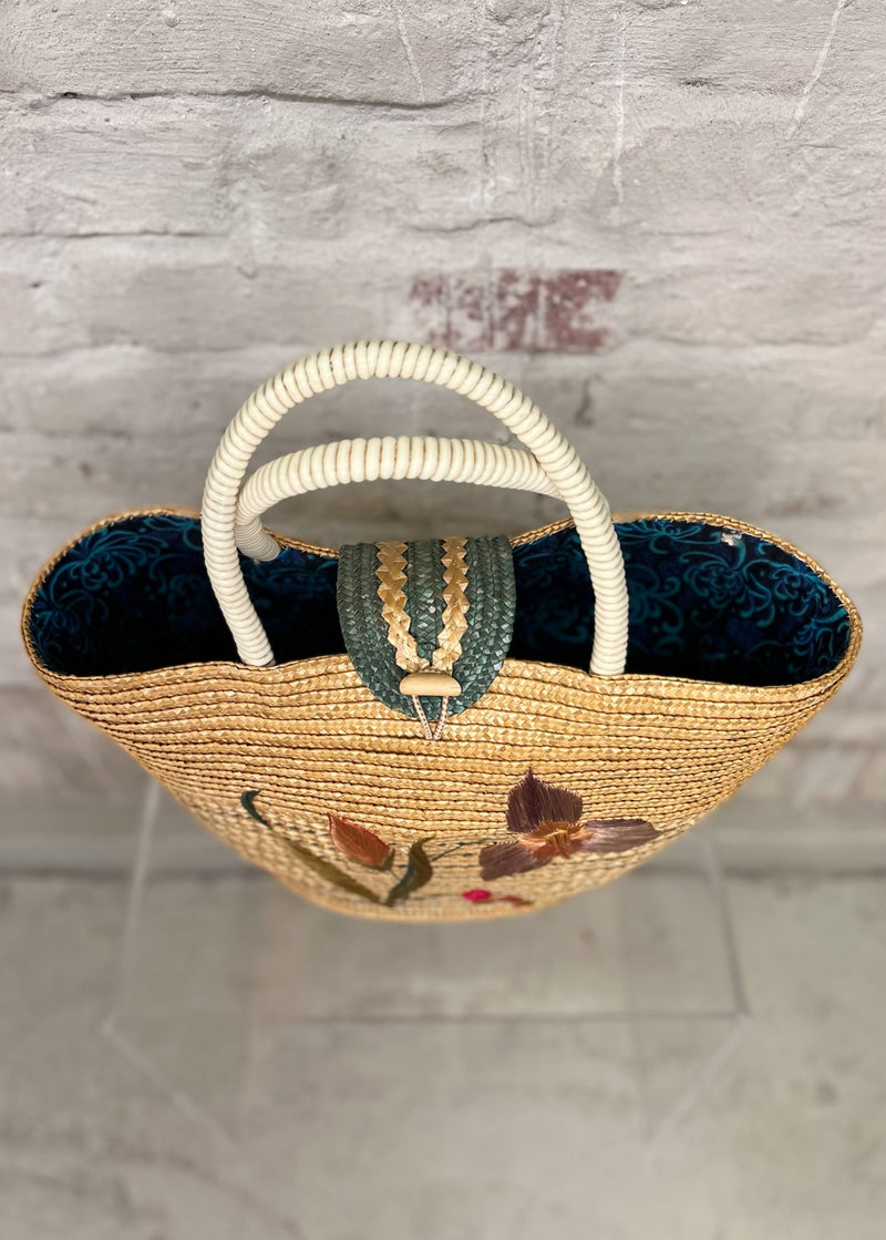 Beautiful Vintage Mexican Woven Basket  H: (inc. handle) 48cm x L: 40cm x D: 22cm  Excellent Condition